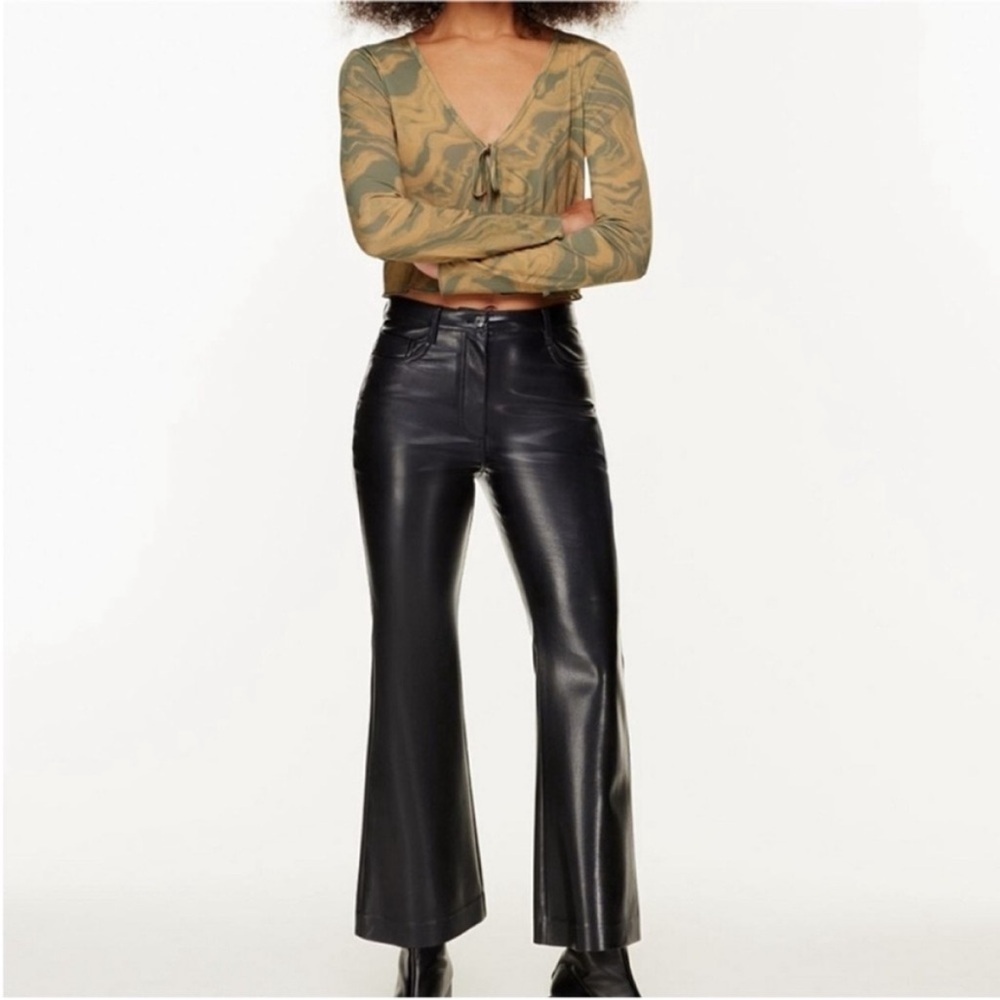 Wilfred Black Leather Cropped Flare Pants - Picture 3 of 14